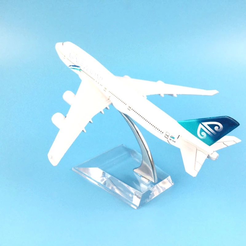Kids Toys New Zealand - Modello di Aerei 1:400 16 cm